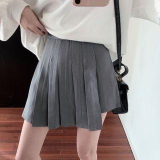 Bow-detail Cold-shoulder Top / Asymmetrical Pleated Skirt