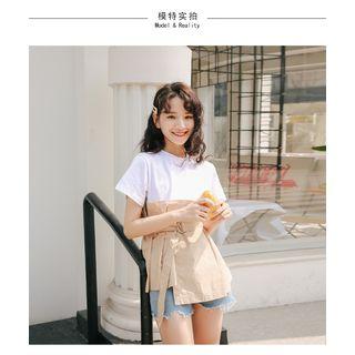 Short-sleeve Mock Two-piece T-shirt With Belt