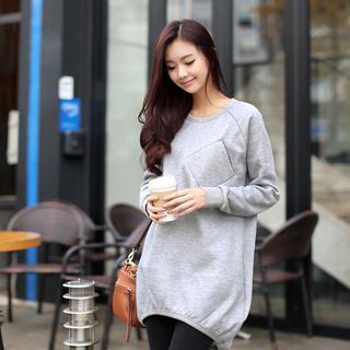 Raglan-sleeve Sweatshirt