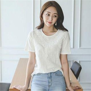 Round-neck Crochet-trim T-shirt