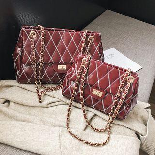 Chain Detail Argyle Flap Shoulder Bag