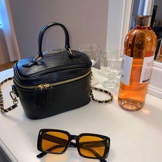 Chain-strap Zipped Crossbody Box Bag
