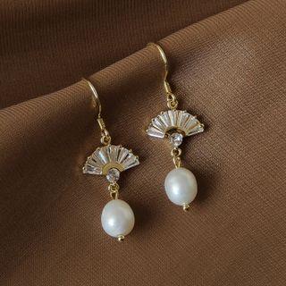 Hand Fan Rhinestone Freshwater Pearl Dangle Earring 1 Pair - C-165 - Gold - One Size