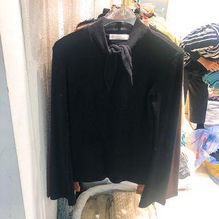 Tie-neck Long-sleeve Long-sleeve Knit Top