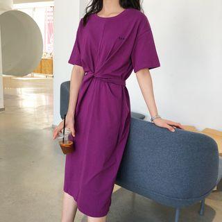 Short-sleeve Lettering Tie-waist Midi T-shirt Dress