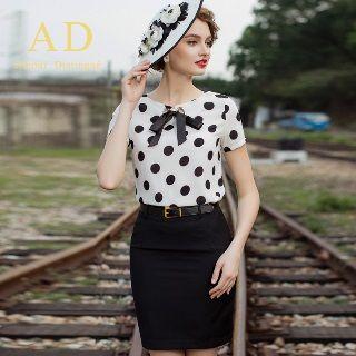 Short-sleeve Polka-dot Top / Pencil Skirt
