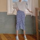 Short-sleeve T-shirt / Gingham Shirred Midi A-line Skirt