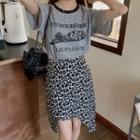 Short-sleeve Print T-shirt / Leopard Print Mini A-line Skirt