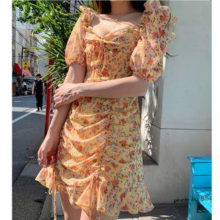 Short-sleeve Floral Crinkled Mini Chiffon Dress As Shown In Figure - One Size