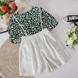 Set Of 2 : Circle Sleeve Short-sleeve Print Top + Plain Jumper Shorts
