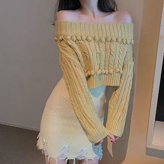 Off-shoulder Long-sleeve Cropped Sweater / Distressed Skirt