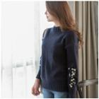 Frilled-trim Embroidered-detail Knit Top