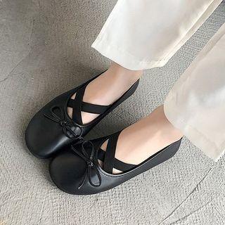 Cross-strap Bow Flats