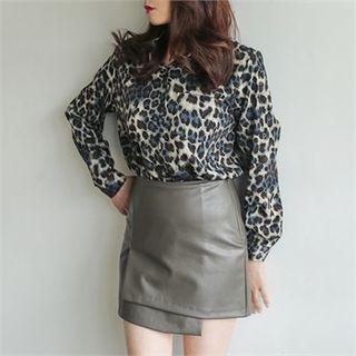 Pocket-front Leopard Blouse