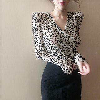 V-neck Leopard Long-sleeve Mesh T-shirt