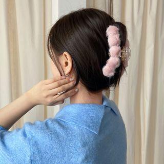 Fluffy Pompom Hair Clamp