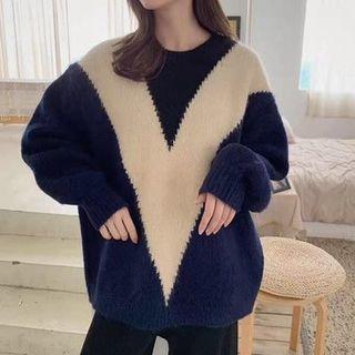 Round Neck Contrast Loose Fit Sweater