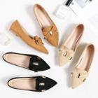 Bow Accent Pointy-toe Flats