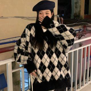Argyle Fluffy Sweater Black & White - One Size