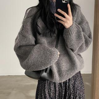 Turtleneck Sweater / Floral Print Skirt