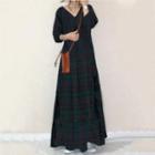 3/4-sleeve V-neck Plaid Maxi A-line Dress Black - One Size