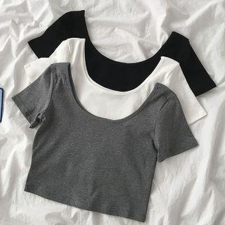Short-sleeve U-neck Cropped Top