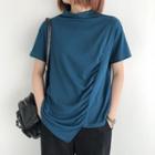 Short-sleeve Mock-neck Asymmetrical T-shirt