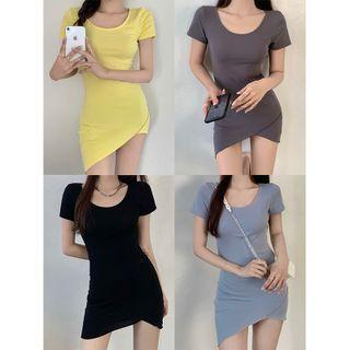 Short-sleeve Plain Slim-fit Mini Dress