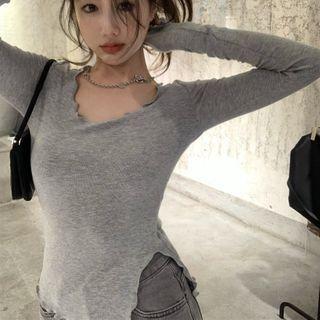 Asymmetric Hem Long Sleeve Cropped Top