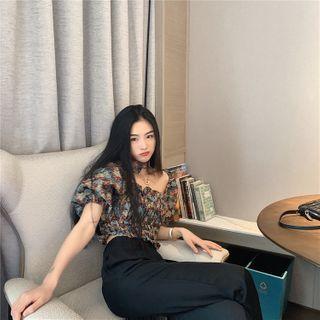 Floral Puff-sleeved Top