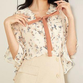 Set: Camisole + Flower Print Ruffle Elbow-sleeve Blouse