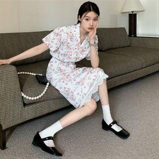 Short-sleeve V-neck Floral Print Shirt / High-waist Floral Print Lace Midi Skirt
