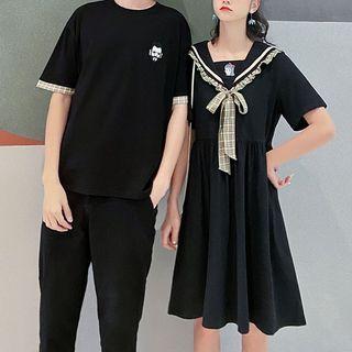 Short-sleeve T-shirt / Bow-accent A-line A-line Dress / Set