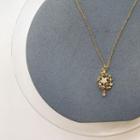Star Pendant Necklace L249 - Gold - One Size