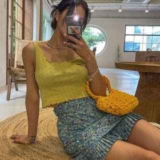 Sleeveless Heart-perforated Crop Top
