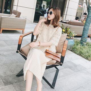 Set: Short-sleeve Lace Top + Pleated Strappy Dress
