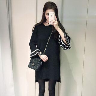 Bell-sleeve Loose-fit Crewneck Striped Pleated Sheath Dress