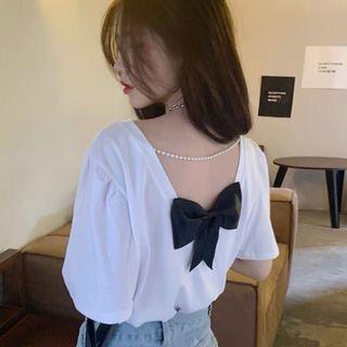 Short-sleeve Bow-accent Pearl Chained T-shirt
