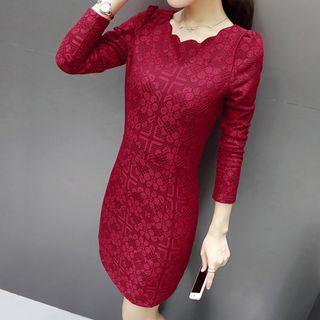 Long-sleeve Scallop Neckline Sheath Lace Dress