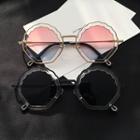 Scallop Trim Round Metal Frame Sunglasses