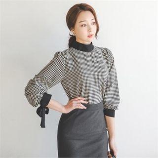 Mock-neck Houndstooth Top