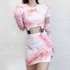 Set: Print Short-sleeve Cropped T-shirt + Mini Skirt + Arm Sleeves