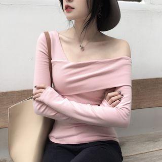 Long-sleeve Diagonal Neck Top