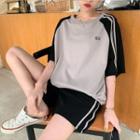 Set:two-tone Loose-fit Short-sleeve T-shirt + Two-tone Sweatshorts