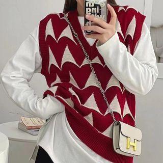 Two-tone Patterned Sweater Vest
