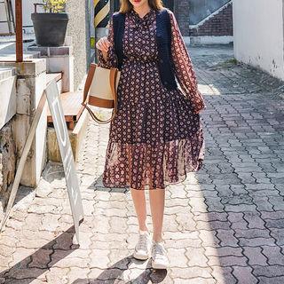 Set: Dual-pocket Knit Vest + Patterned A-line Dress