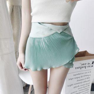 Pleated Mini Skirt / Knit Camisole Top