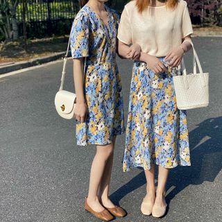 Floral V-neck Short-sleeve A-line Dress / Floral A-line Midi Skirt