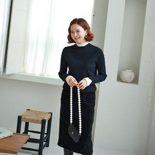 Pleat-detail Plain Knit Top