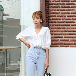V-neck Pintuck Boxy Blouse